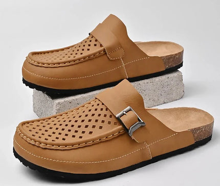 sabot-moderne-ajoure-boucle-argentee