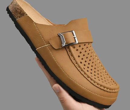 sabot-moderne-ajoure-boucle-argentee