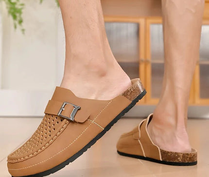 sabot-moderne-ajoure-boucle-argentee