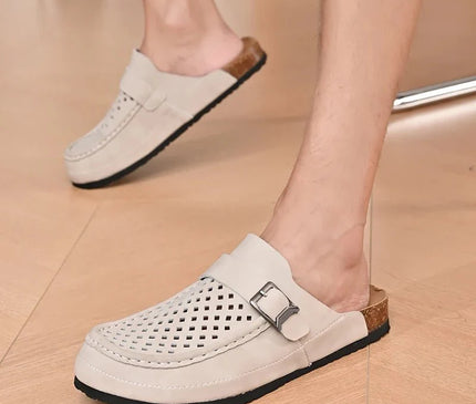 sabot-moderne-ajoure-boucle-argentee