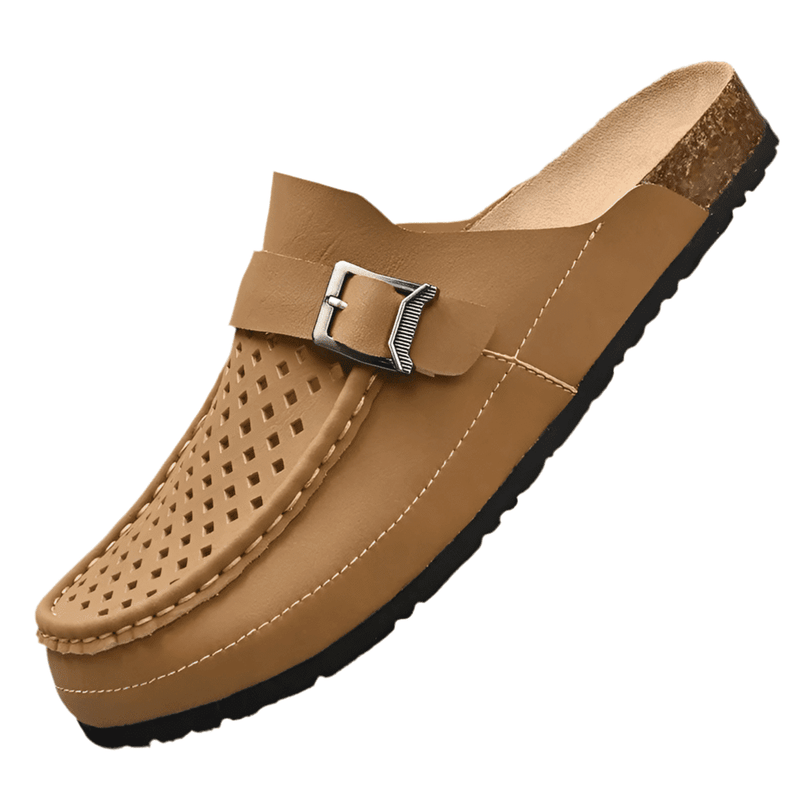 sabot-moderne-ajoure-boucle-argentee