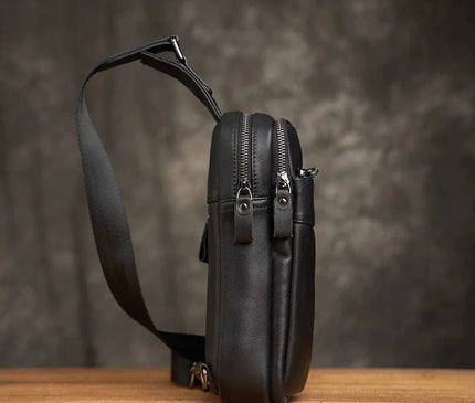 sac-compact-noir-bandouliere-poches-zippees