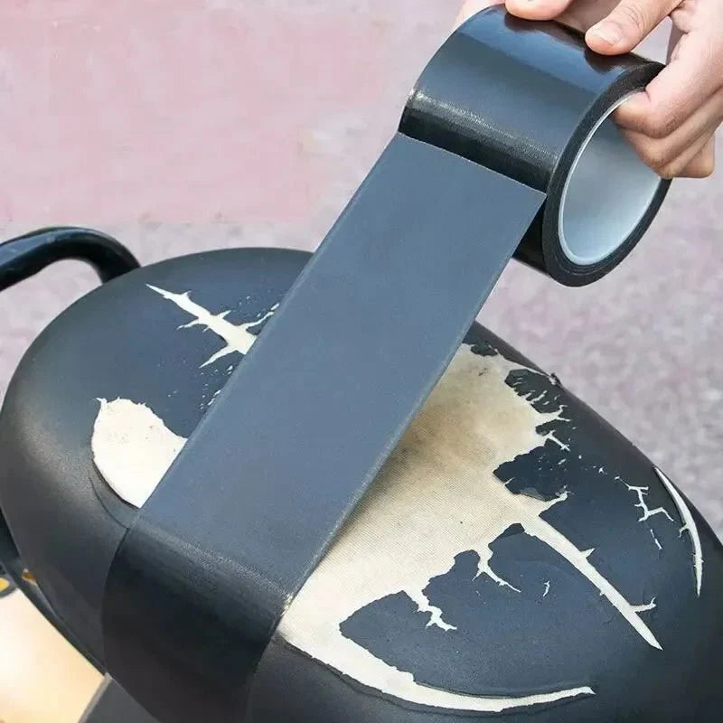rouleau-adhesif-noir-10m-10cm