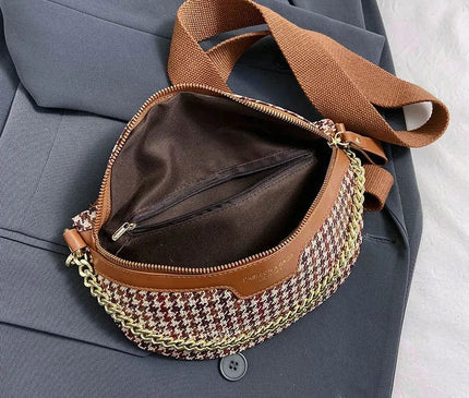 sac-banane-rose-motif-pied-de-poule-chaine-doree