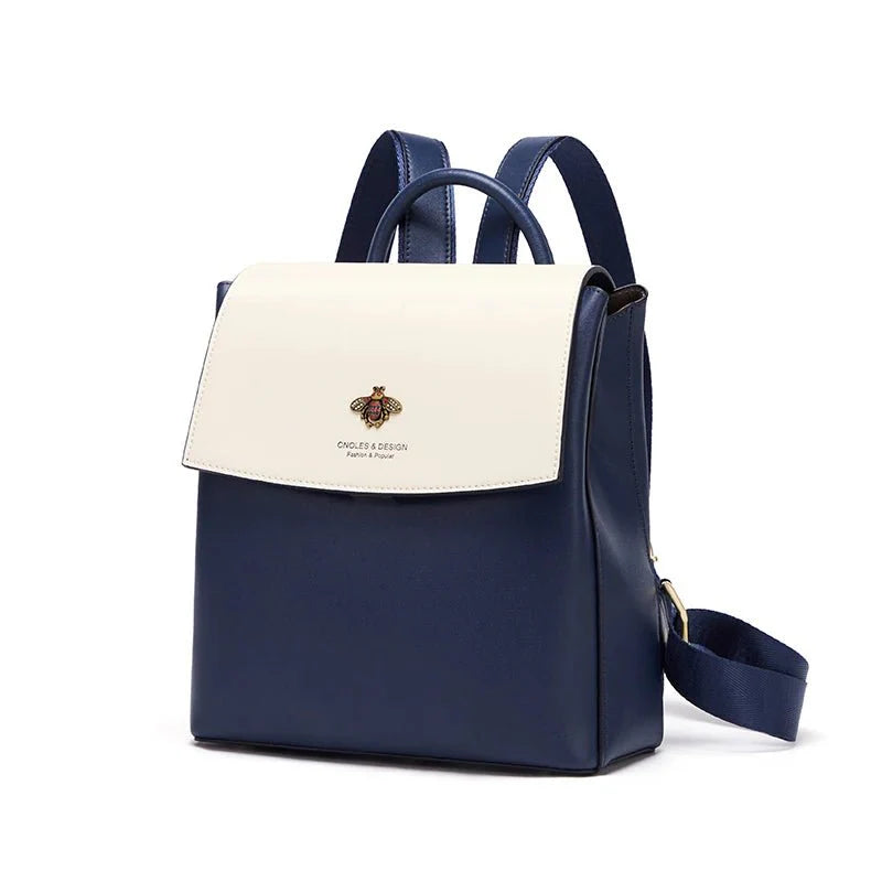 sac-a-dos-bleu-blanc-detail-abeille-doree