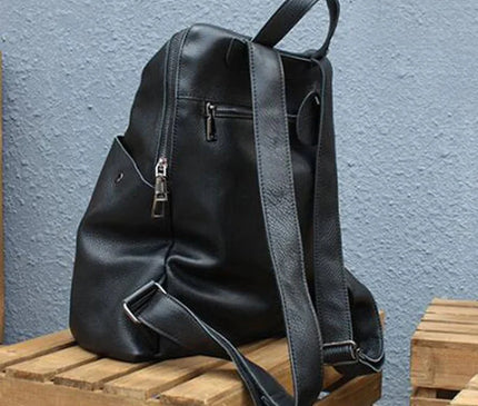 sac-a-dos-noir-souple-pochette