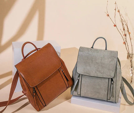 sac-a-dos-noir-structure-poches-verticales