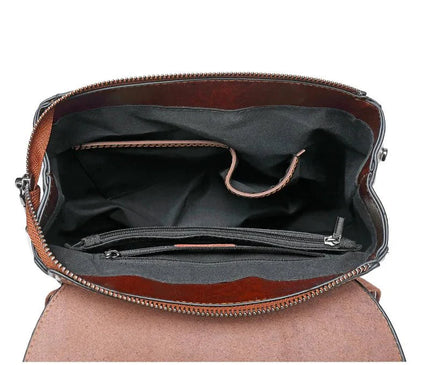 sac-a-dos-noir-structure-poches-verticales