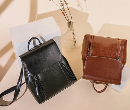 sac-a-dos-noir-structure-poches-verticales