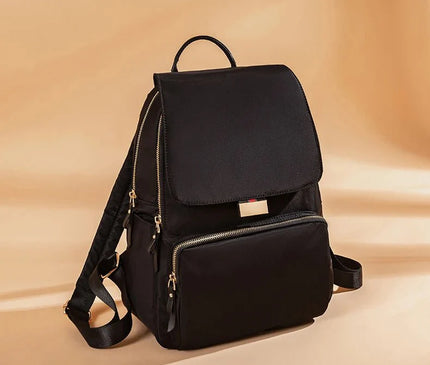 sac-a-dos-moderne-poches-multiples-fermeture-securisee