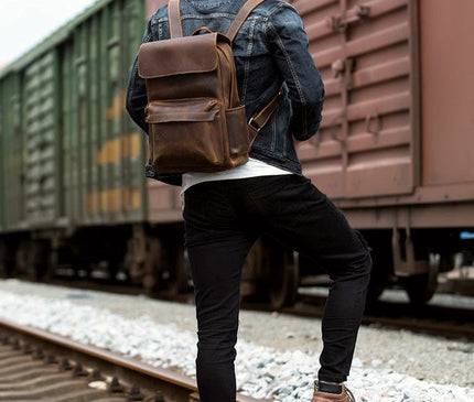 sac-rectangulaire-cuir-patine-poches-pratiques