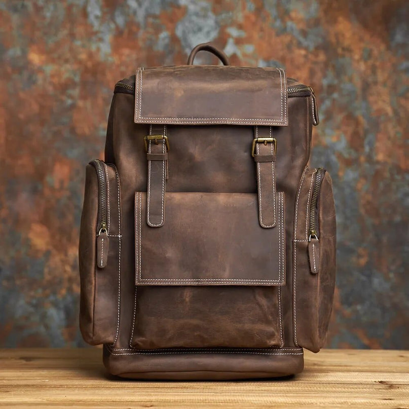 sac-rigide-en-cuir-patine-compartiments-multiples