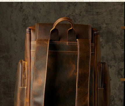 sac-utilitaire-noir-poches-multiples-design-epure
