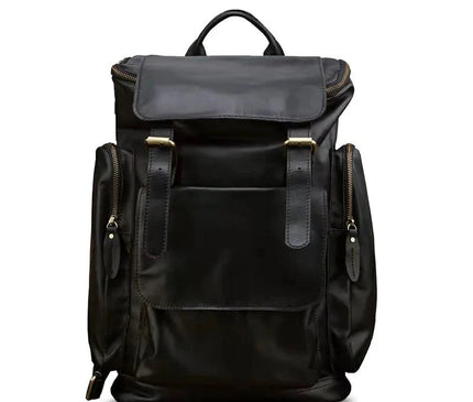 sac-utilitaire-noir-poches-multiples-design-epure
