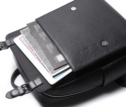 sac-a-dos-noir-structure-avec-compartiment-special-portable