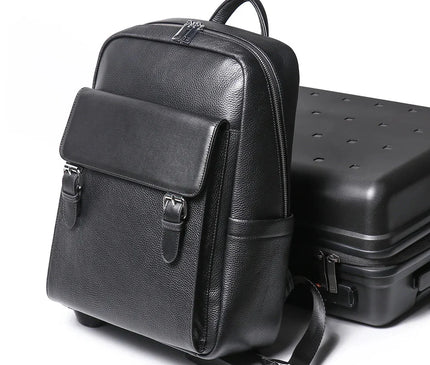 sac-a-dos-noir-structure-avec-compartiment-special-portable