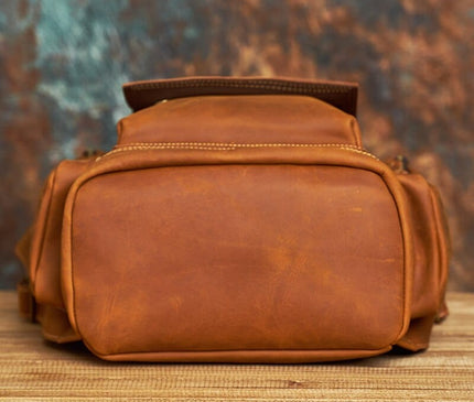 sac-rigide-en-cuir-patine-compartiments-multiples