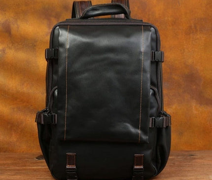 sac-dos-noir-minimaliste-poches-multiples-robuste