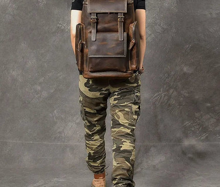 sac-a-dos-structure-noir-details-contrastants