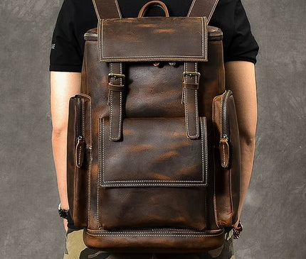 sac-a-dos-structure-noir-details-contrastants
