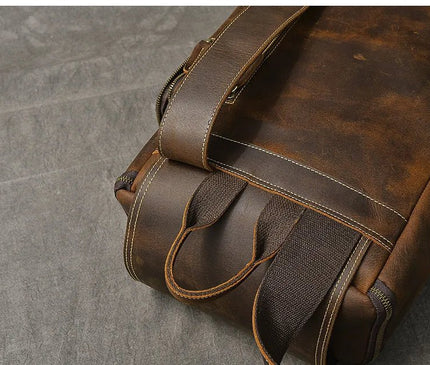 sac-a-dos-structure-noir-details-contrastants