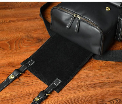 sac-a-dos-structure-noir-details-contrastants