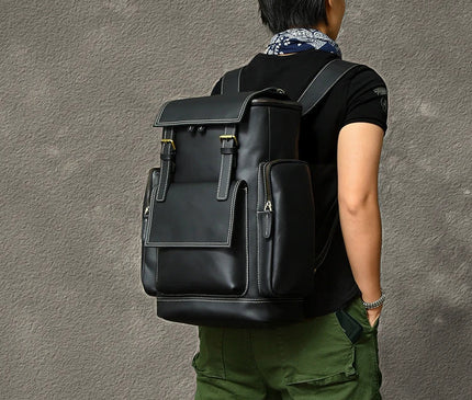 sac-a-dos-structure-noir-details-contrastants