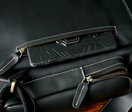 sac-a-dos-structure-noir-details-contrastants