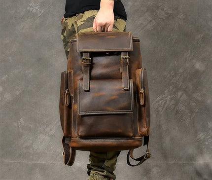 sac-a-dos-structure-noir-details-contrastants