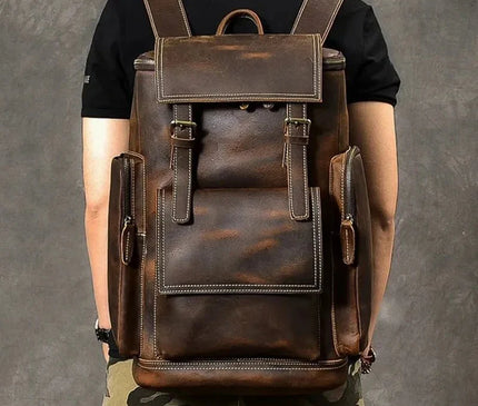 sac-a-dos-structure-noir-details-contrastants