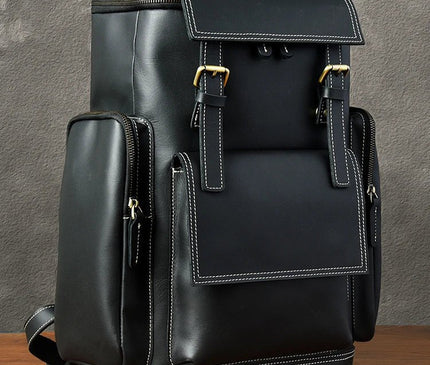 sac-a-dos-structure-noir-details-contrastants