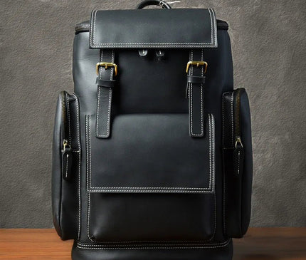 sac-a-dos-structure-noir-details-contrastants