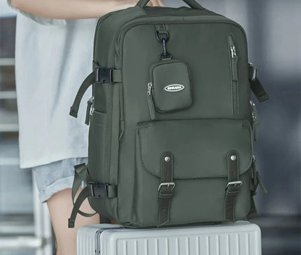 sac-dos-minimaliste-poches-multiples-contemporain