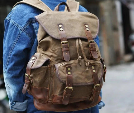 sac-a-dos-baroudeur-vintage-boucles-cuir-toile-resistante