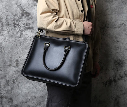 sac-noir-structure-details-dores-usage-quotidien