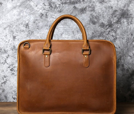 sac-noir-structure-details-dores-usage-quotidien