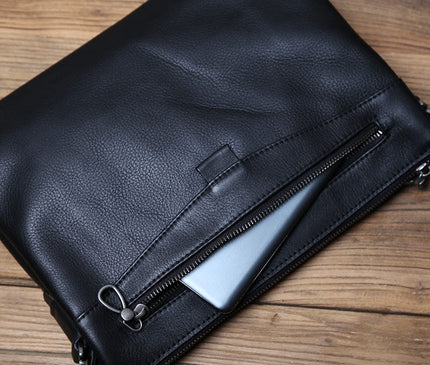 sac-bandouliere-noir-rectangulaire-avec-poche-zipped