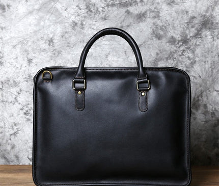 sac-noir-structure-details-dores-usage-quotidien