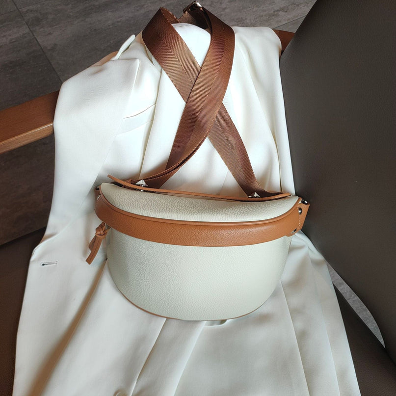 sac-banane-compact-blanc-marron-bretelles-ajustables