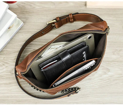 sac-banane-compact-marron-chaine-metallique