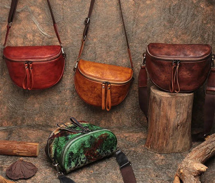 sac-banane-semi-circulaire-vintage-bandouliere-ajustable