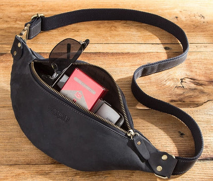 sac-banane-graine-noir-zip-dore-design-compact