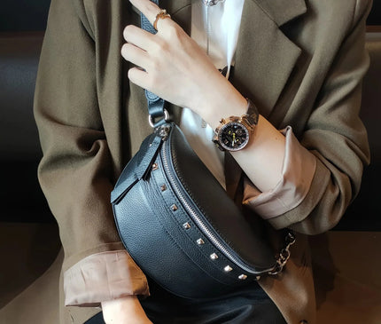 sac-banane-noir-cloute-sangle-reglable