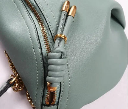 sac-banane-rose-pastel-chaine-doree
