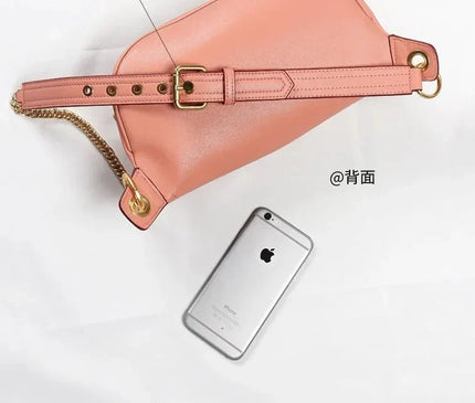 sac-banane-rose-pastel-chaine-doree