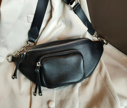 petit-sac-banane-noir-poche-frontale-compact-moderne