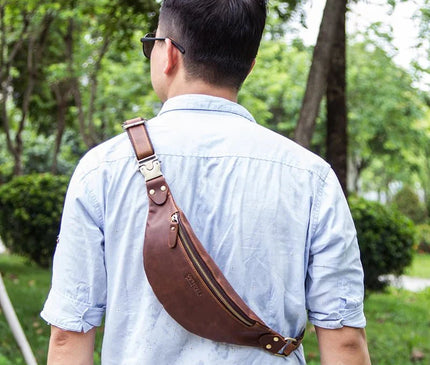 sac-banane-compact-cuir-fermeture-doree