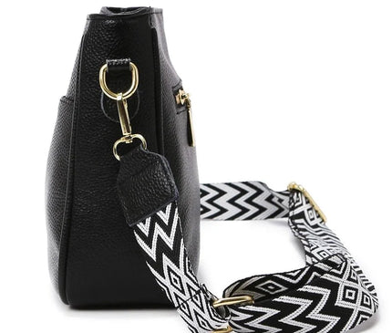 sac-rectangulaire-noir-bandouliere-tissee
