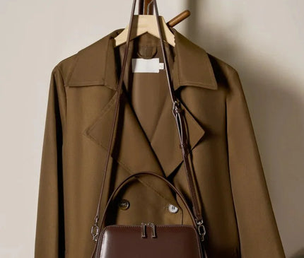 sac-bordeaux-rigide-bandouliere-poignees-argentees