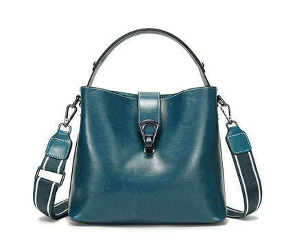 sac-noir-boucle-metallique-sangle-reglable